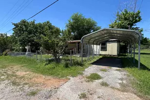 635 Village Loop, Tow, TX 78672 - Photo 2
