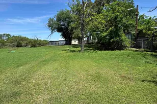 635 Village Loop, Tow, TX 78672 - Photo 12