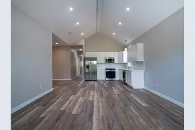 147 W Pine, Granite Shoals, TX 78654 - Photo 10