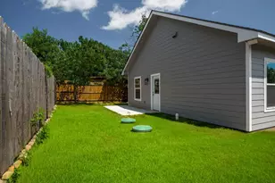 147 W Pine, Granite Shoals, TX 78654 - Photo 34