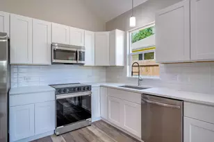 147 W Pine, Granite Shoals, TX 78654 - Photo 10