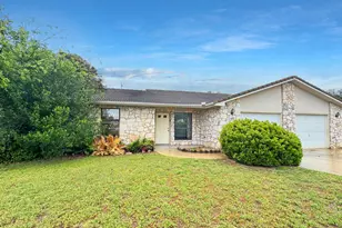 500 Hi Cir W, Horseshoe Bay, TX 78657 - Photo 2