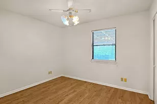 500 Hi Cir W, Horseshoe Bay, TX 78657 - Photo 12