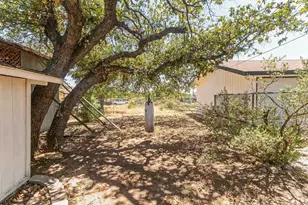 124 E Castlebriar Dr, Granite Shoals, TX 78654 - Photo 22
