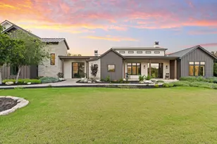1011 The Trails Pkwy, Horseshoe Bay, TX 78657 - Photo 2