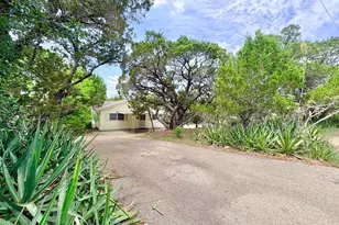 1115 Edgewater Dr, Spicewood, TX 78669 - Photo 4
