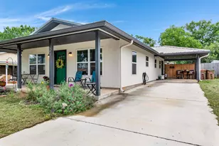 501 E Ash Dr, Johnson City, TX 78636 - Photo 2
