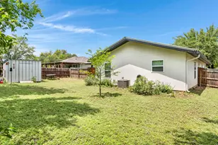 501 E Ash Dr, Johnson City, TX 78636 - Photo 24