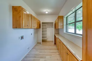 405 E Granite St, Llano, TX 78643 - Photo 14