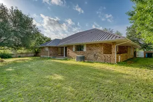 405 E Granite St, Llano, TX 78643 - Photo 38