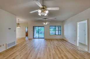 405 E Granite St, Llano, TX 78643 - Photo 6