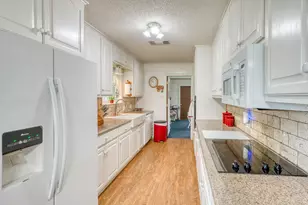300 Red Bird St, Highland Haven, TX 78654 - Photo 16