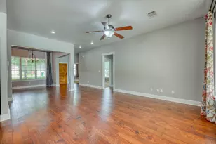 107 Marion St, Meadowlakes, TX 78654 - Photo 6
