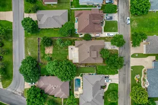 107 Marion St, Meadowlakes, TX 78654 - Photo 36