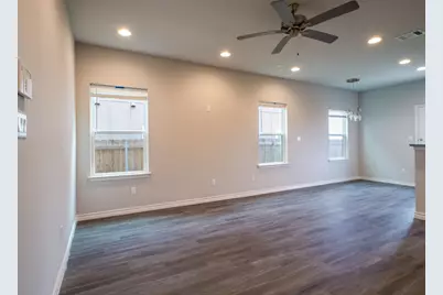 224 Peruna Drive, Marble Falls, TX 78654 - Photo 4