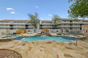 730 E Mather St, New Braunfels, TX 78130 - Photo 8