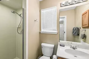 730 E Mather St, New Braunfels, TX 78130 - Photo 24