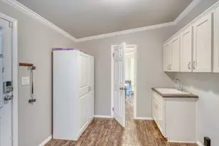 826 Sandy Mountain Dr, Sunrise Beach, TX 78643 - Photo 18