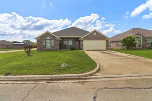 1932 Merlin Dr, Harker Heights, TX 76548 - Photo 2