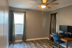 725 N W, Burnet, TX 78611 - Photo 6