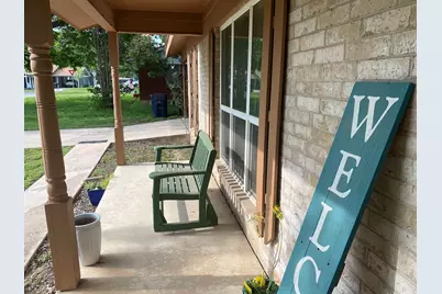 725 N West, Burnet, TX 78611 - Photo 2