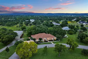 406 Ancient Oaks Dr, Marble Falls, TX 78654 - Photo 2