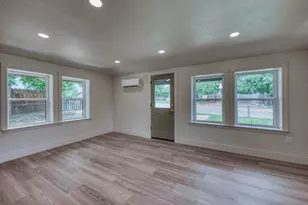 604 E Luce St, Llano, TX 78643 - Photo 12