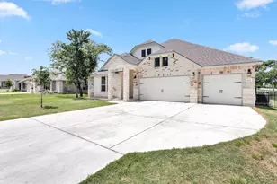 107 Tom Kite, Burnet, TX 78611 - Photo 2
