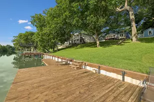 360 Shangrila Ln, New Braunfels, TX 78130 - Photo 2