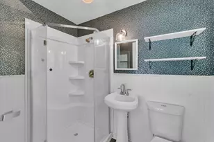 209 E Live Oak St, Burnet, TX 78611 - Photo 8
