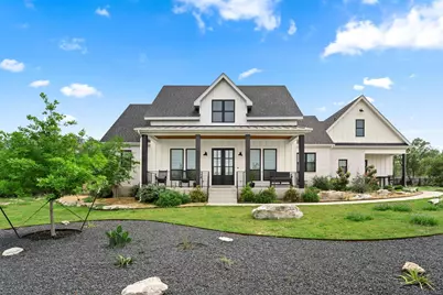 305 Spicewood Trails Dr, Spicewood, TX 78669 - Photo 2