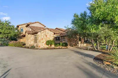 205 Hi Ridge Rd, Horseshoe Bay, TX 78657 - Photo 32