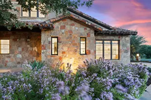 205 Hi Ridge Rd, Horseshoe Bay, TX 78657 - Photo 4