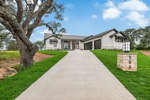 505 Nugget Cir, Horseshoe Bay, TX 78657 - Photo 2