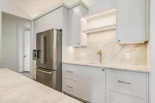 505 Nugget Cir, Horseshoe Bay, TX 78657 - Photo 16