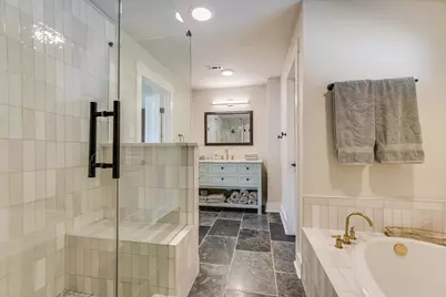 703 Red Sails, Horseshoe Bay, TX 78657 - Photo 20