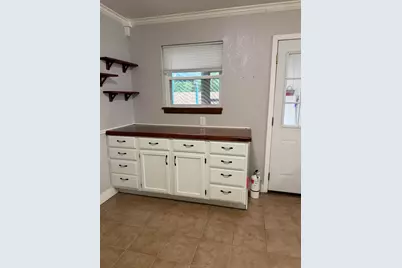 1306 E Wallace St., Llano, TX 78643 - Photo 10