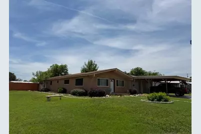 1306 E Wallace St., Llano, TX 78643 - Photo 1
