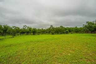 3851 Hermosa Dr, Kingsland, TX 78639 - Photo 12