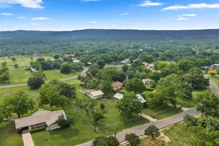 210 N River Oaks Dr, Burnet, TX 78611 - Photo 2