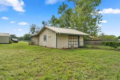 210 N River Oaks Drive, Burnet, TX 78611 - Photo 12