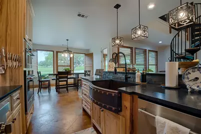 1224 Sun Ray, Horseshoe Bay, TX 78657 - Photo 10