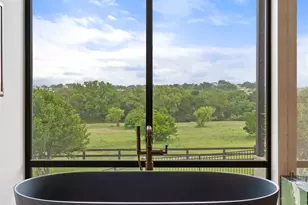 814 The Trails Pkwy Pkwy, Horseshoe Bay, TX 78657 - Photo 14