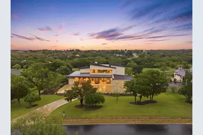 814 The Trails Pkwy Parkway, Horseshoe Bay, TX 78657 - Photo 2