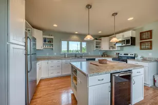 203 Mountain Top, Sunrise Beach, TX 78643 - Photo 12