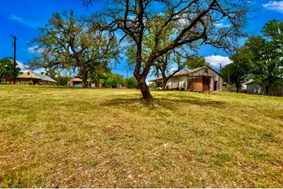 7908 County Road 404, Spicewood, TX 78669 - Photo 20