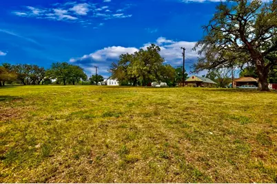7908 County Road 404, Spicewood, TX 78669 - Photo 14