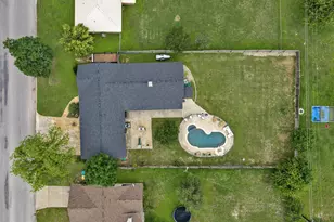 1303 Mission Hills Dr, Marble Falls, TX 78654 - Photo 36