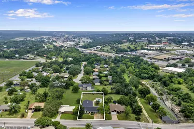 1303 Mission Hills Drive, Marble Falls, TX 78654 - Photo 2