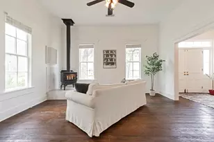 409 N Main St, Burnet, TX 78611 - Photo 6